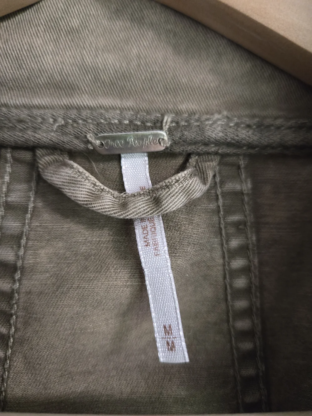 Free People Washed Beige Utility Jean Jacket Size Medium - Picture 2 of 7